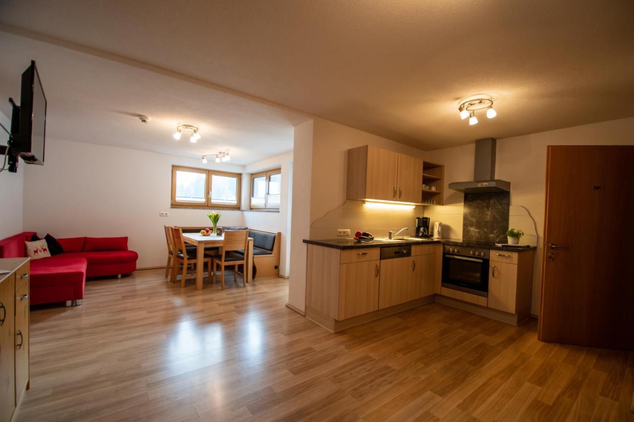 Haus Raggl Apartman Landeck Kültér fotó