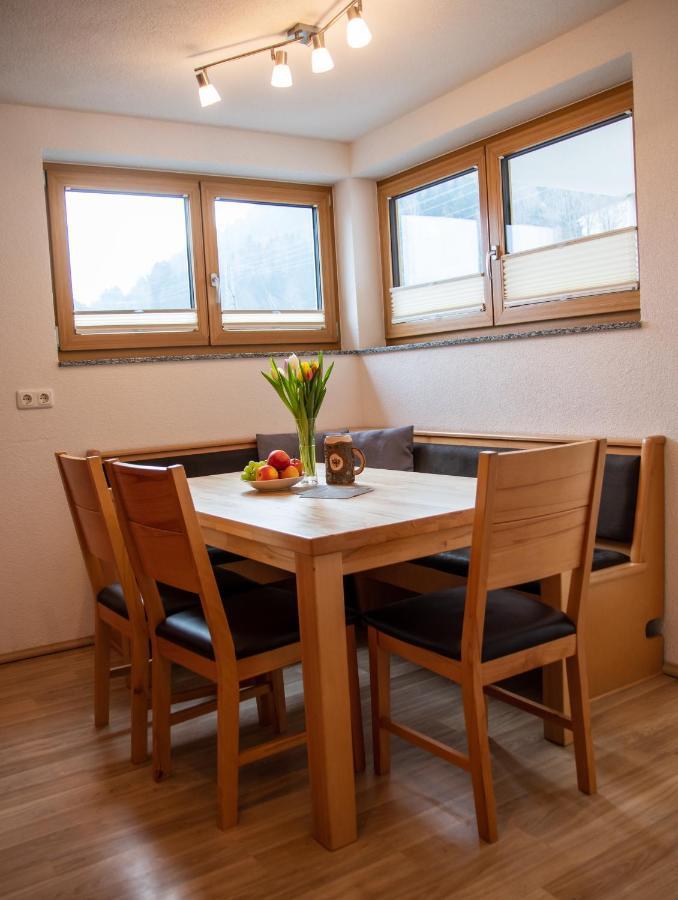 Haus Raggl Apartman Landeck Kültér fotó